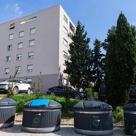 Aurum Hills スプリト