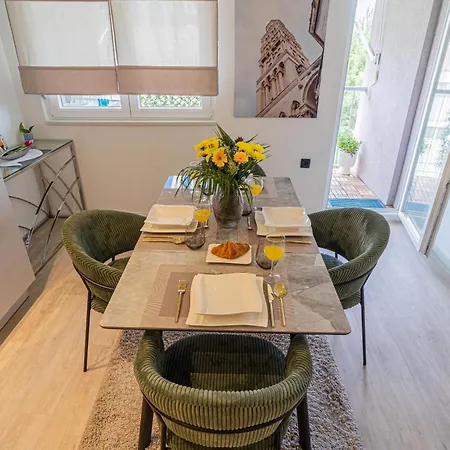 Apartment Aurum Hills *
