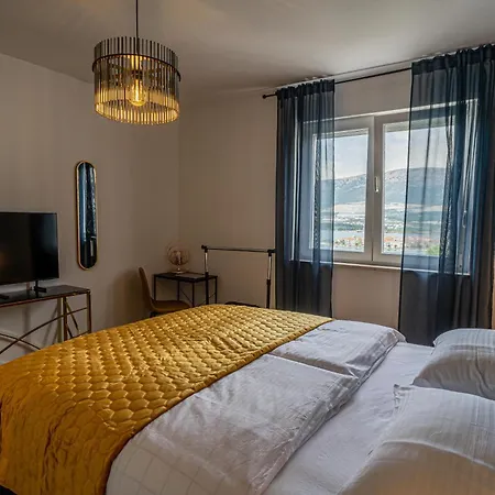 Aurum Hills * 斯普利特